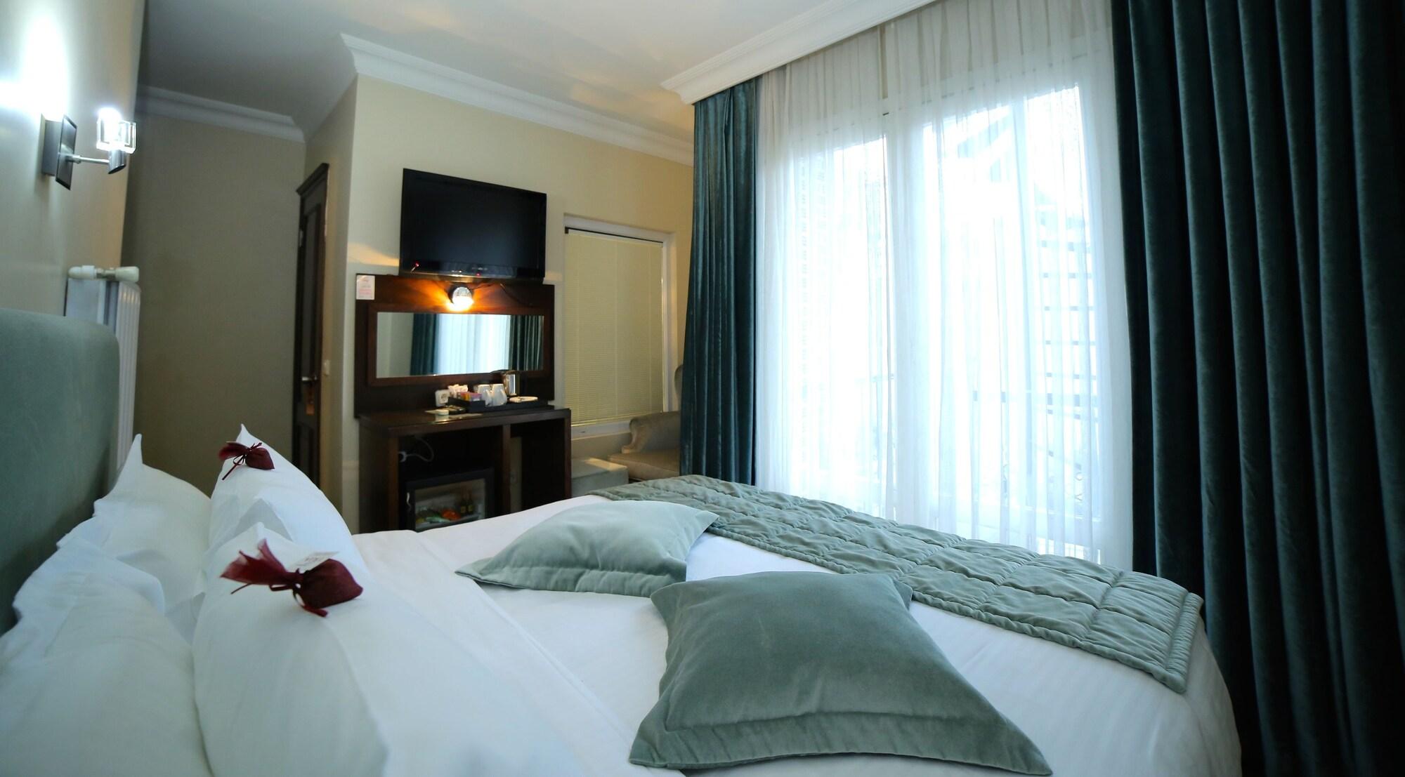 Tria Elegance Istanbul Hotel Exterior photo
